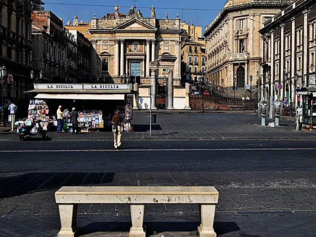 B&B Stesicoro Inhabit - Guesthouse City Center Catania Guest house